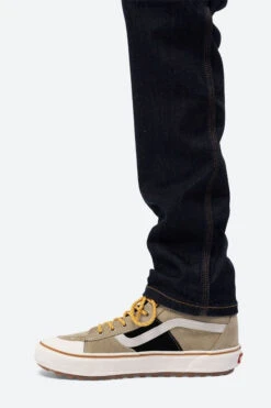 Performance Denim Slim Heritage Rinse -Maier Buff Winkel albae10031 4141 005 nl